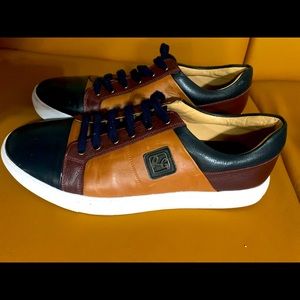 Robert Graham all leather, multil colored sneakers